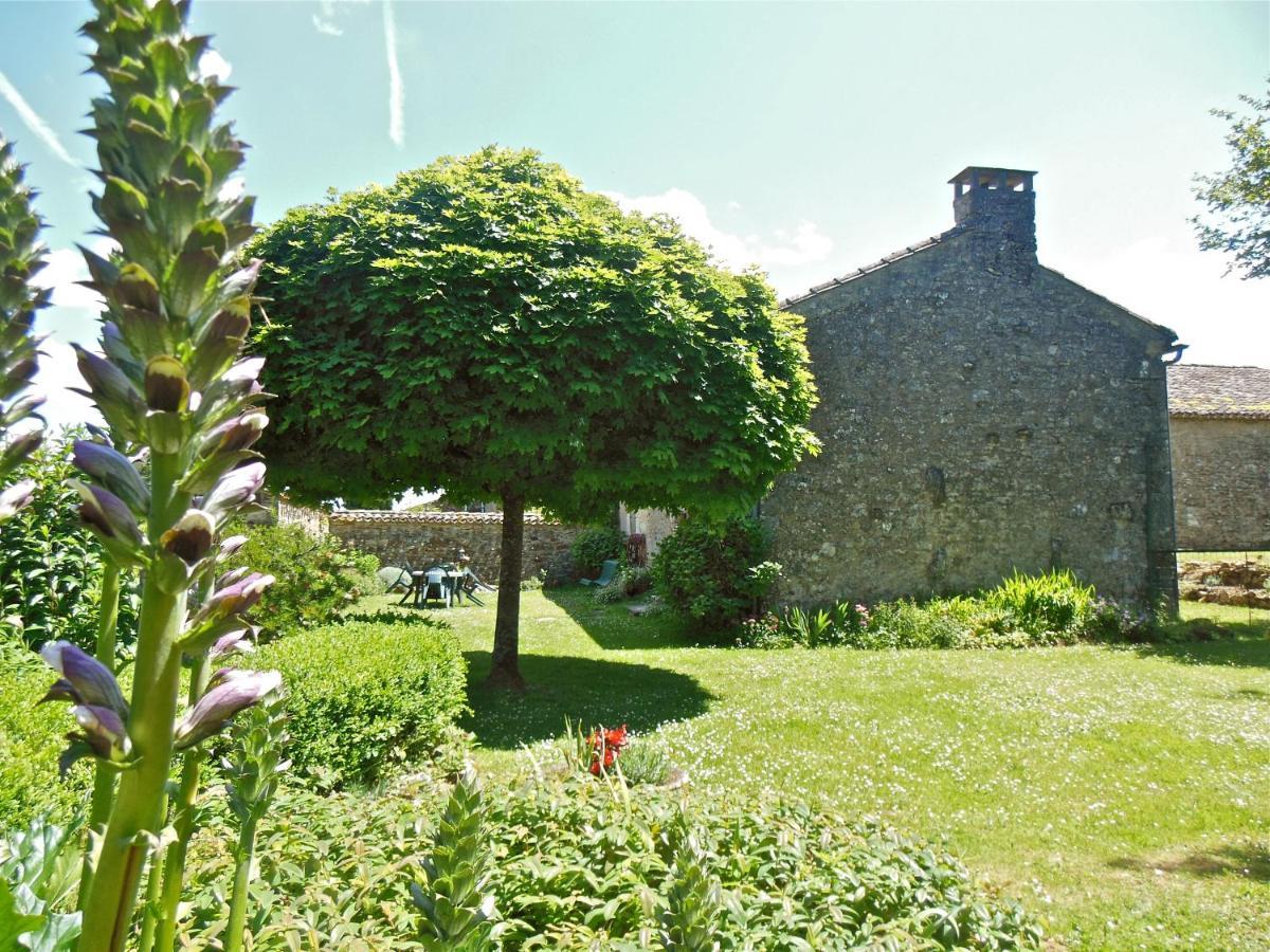 Hauts De Sentelines Sejour Authentique En Pleine Nature Gavaudun Exteriör bild