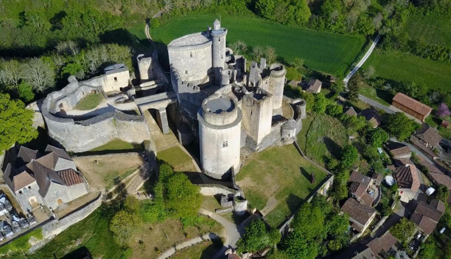 Hauts De Sentelines Sejour Authentique En Pleine Nature Gavaudun Exteriör bild