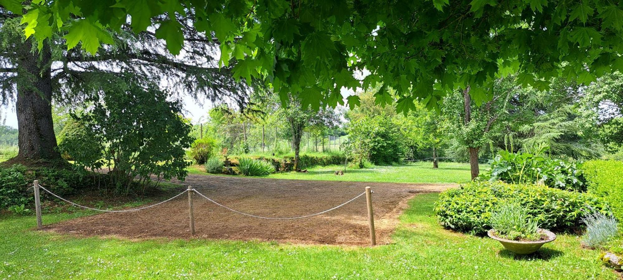 Hauts De Sentelines Sejour Authentique En Pleine Nature Gavaudun Exteriör bild